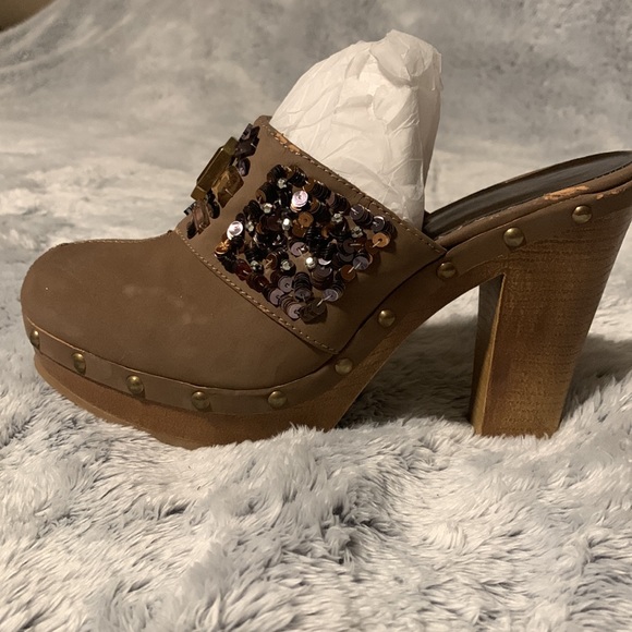 ✅Kathy Van Zeeland Mules clogs Brown sequined beaded shoes Size 8 1/2 - Picture 7 of 7